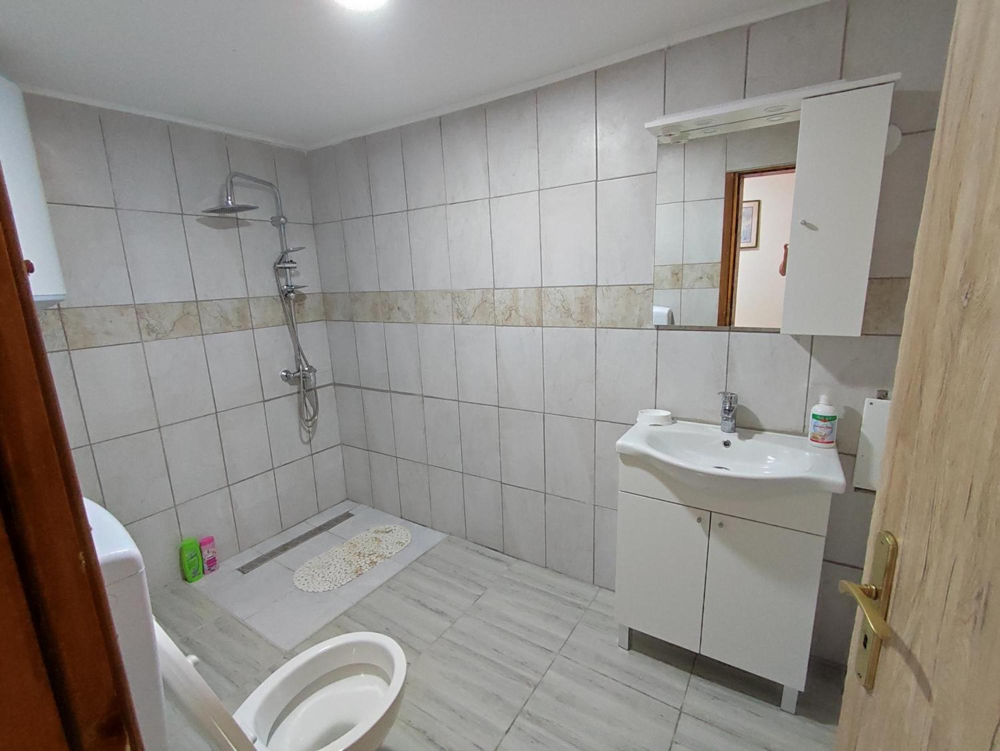 Apartment Neo Bihać Kamer foto
